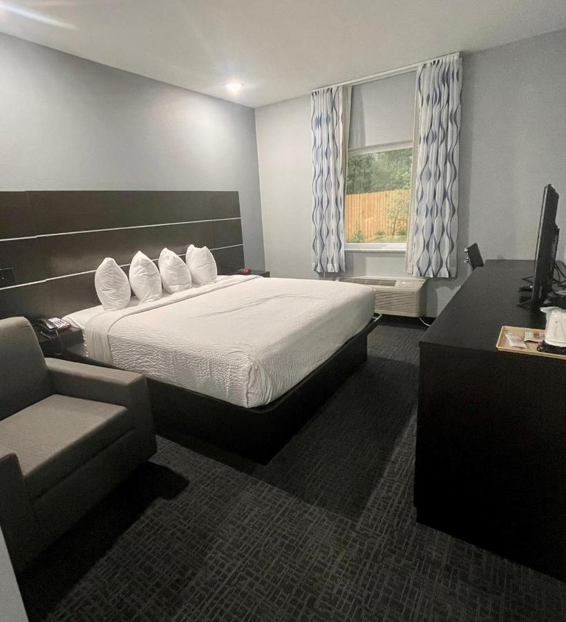 Days Inn By Wyndham Zachary La Eksteriør bilde