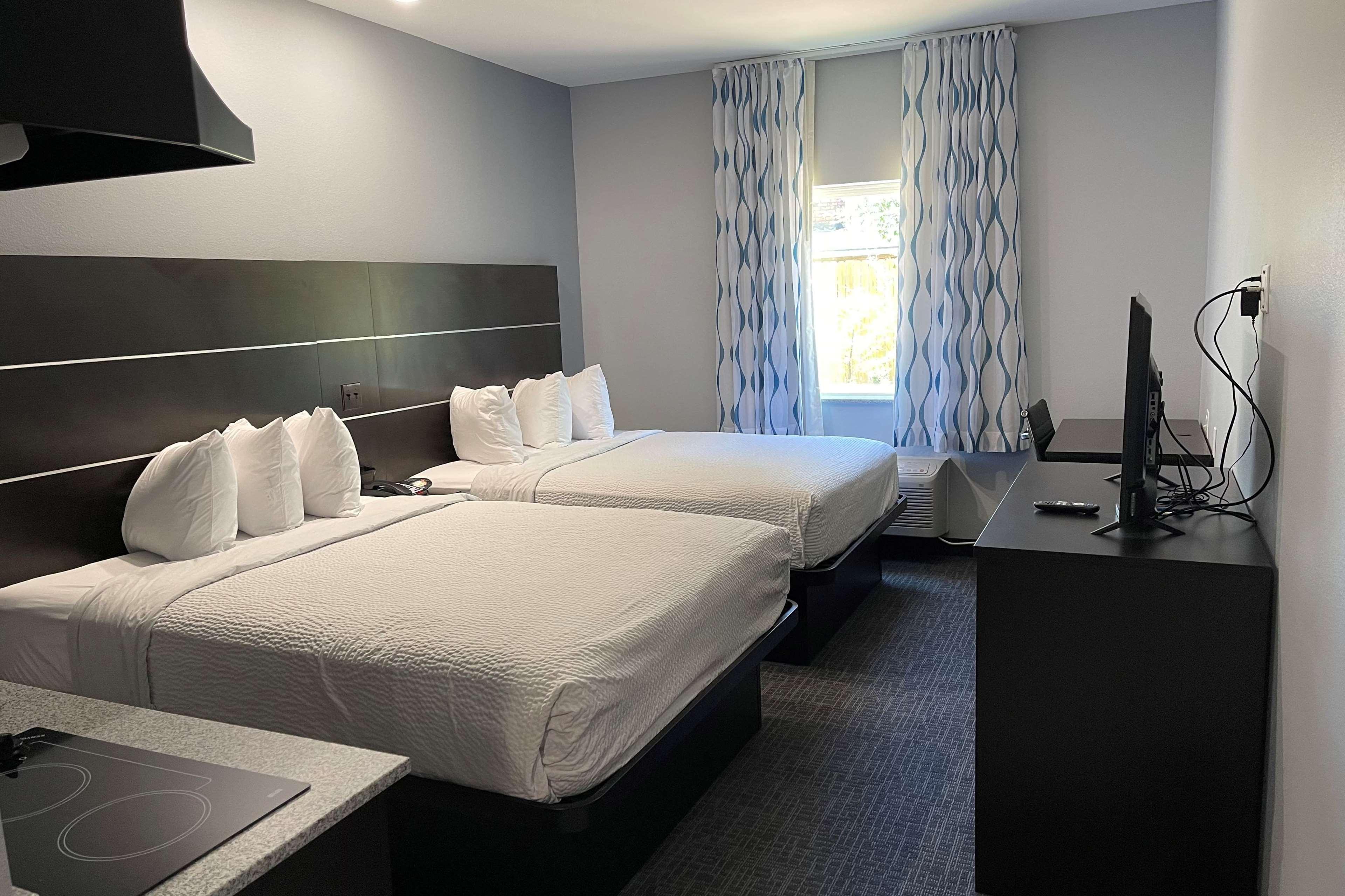 Days Inn By Wyndham Zachary La Eksteriør bilde
