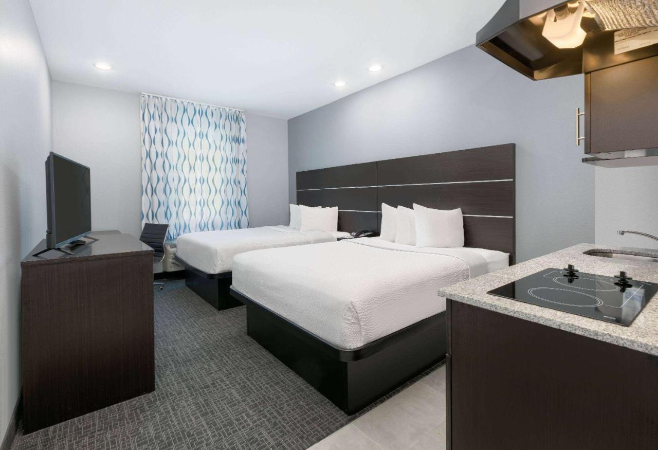 Days Inn By Wyndham Zachary La Eksteriør bilde