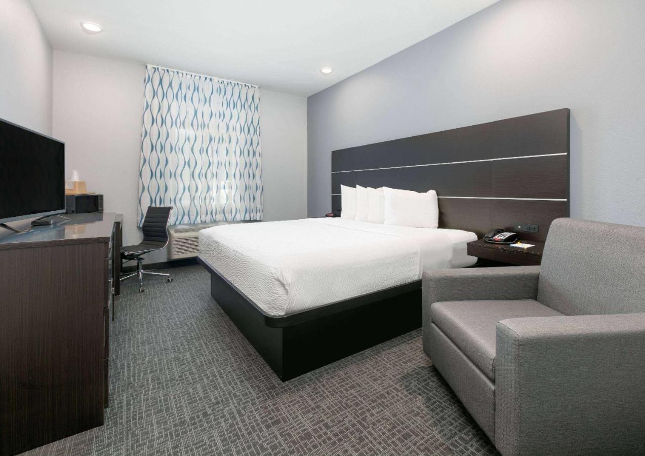 Days Inn By Wyndham Zachary La Eksteriør bilde