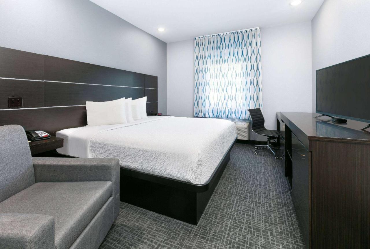 Days Inn By Wyndham Zachary La Eksteriør bilde